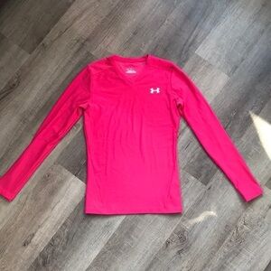 Youth large stretchy under armour heat gear undershirt